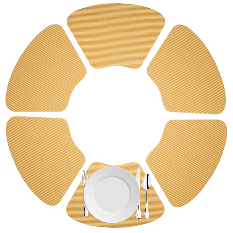 Camel | Fishnet placemats used for a decorative tabletop.