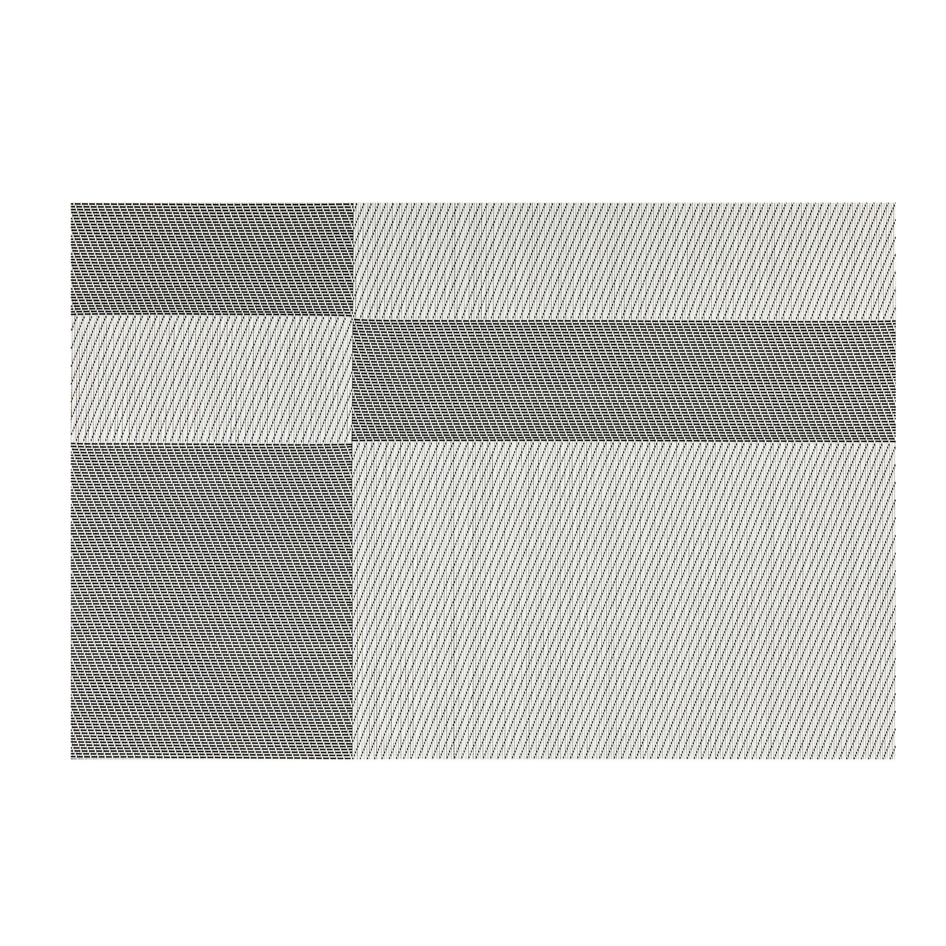 Black & White | Elegant twill placemat placed up close to see the pattern.