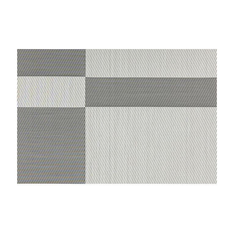 Black & White | Elegant twill placemat placed up close to see the pattern.